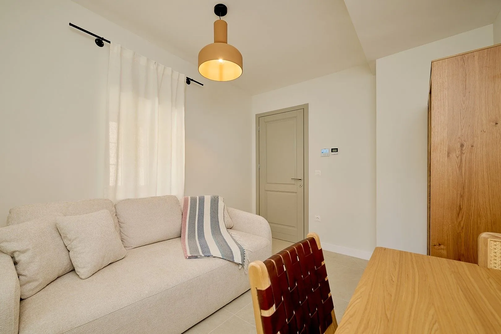 Rent, house, 200m², Dobrota, Kotor