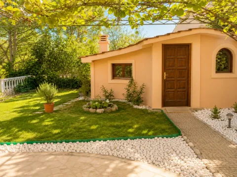Rent, three bedroom apartment, 110m², Gorica C, Podgorica - image 15