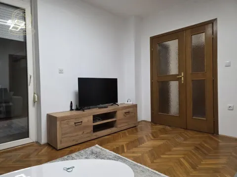 Izdavanje, dvosoban stan, 48m², Podbara, Novi Sad Sve Podlokacije - image 4
