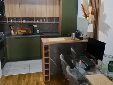 Prodaja, dvosoban stan, 70m², Stari Aerodrom, Podgorica - image 2