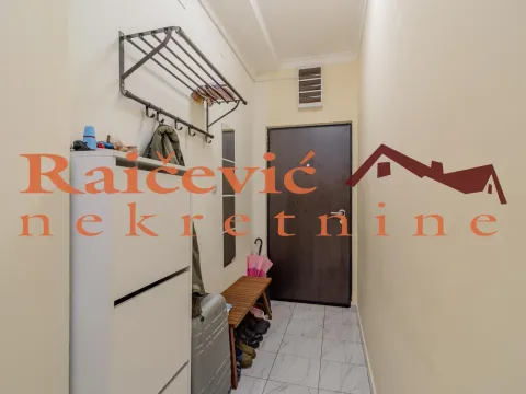 Prodaja, trosoban stan, 79m², Stari Grad, Beograd - image 18