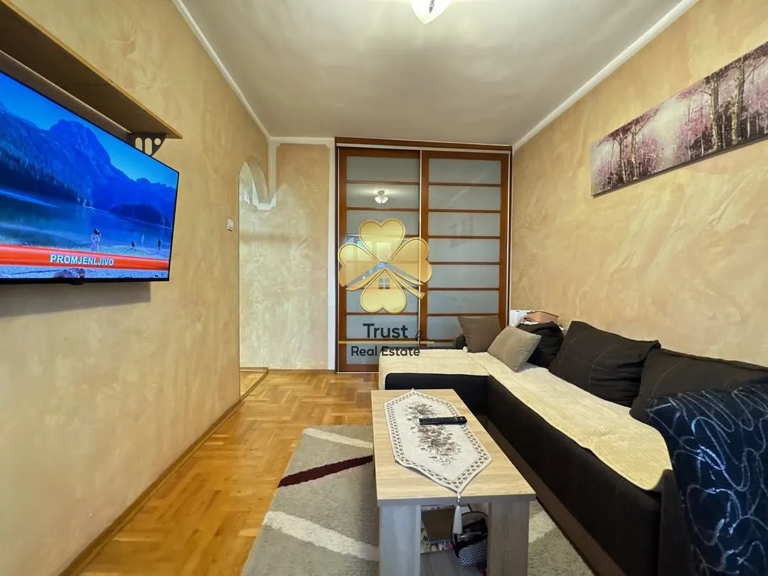 Izdavanje, jednosoban stan, 40m², Preko Morače, Podgorica