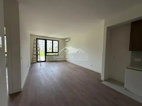 Prodaja, dvosoban stan, 73m², Savski Venac, Beograd - image 2