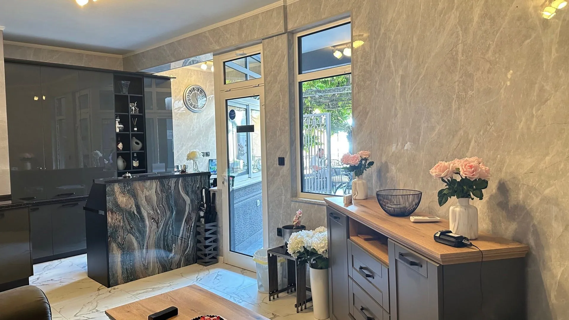 Prodaja, ugostiteljski objekat, 339m², Pržno, Budva