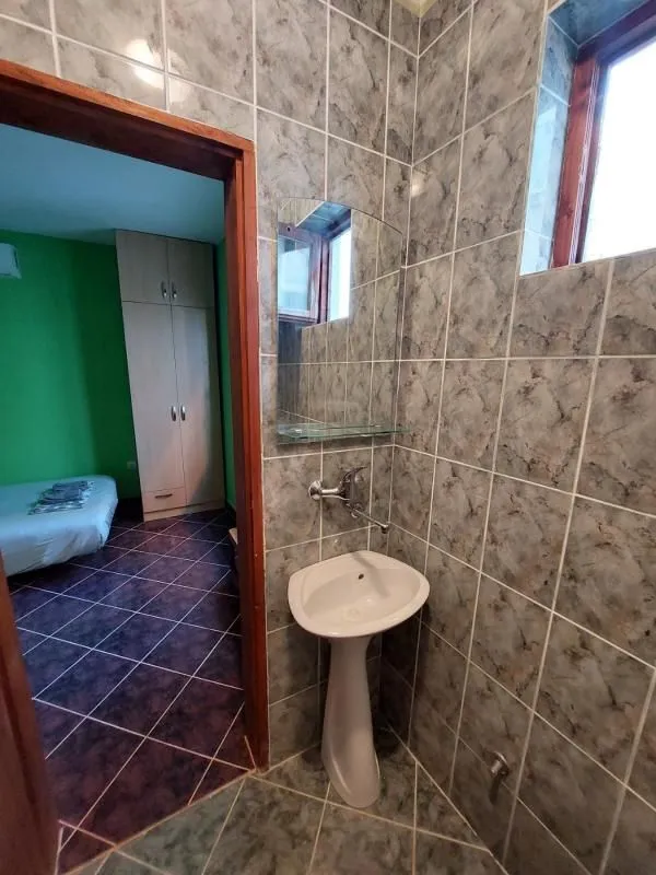 Izdavanje, garsonjera, 20m², Šušanj, Bar