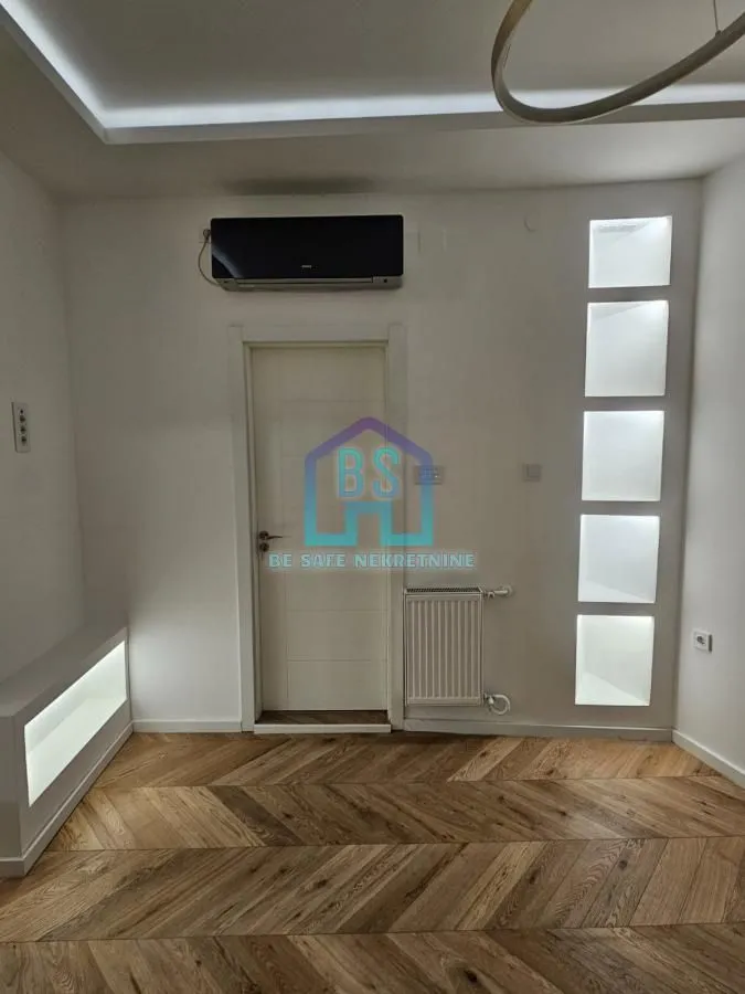 Prodaja, jednosoban stan, 21m², Stari grad, Novi Sad