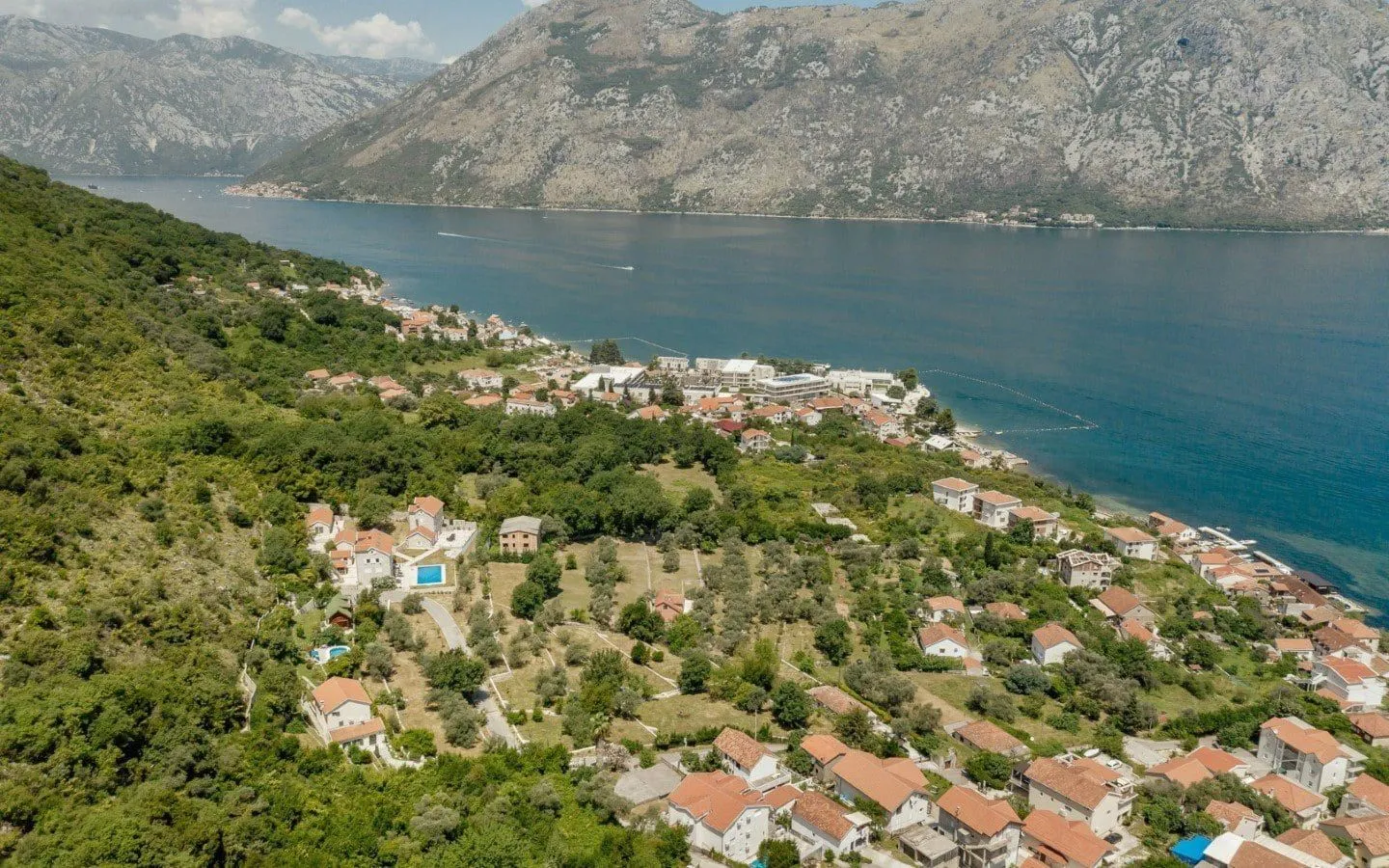 Sale, house, 800m², Prčanj, Kotor