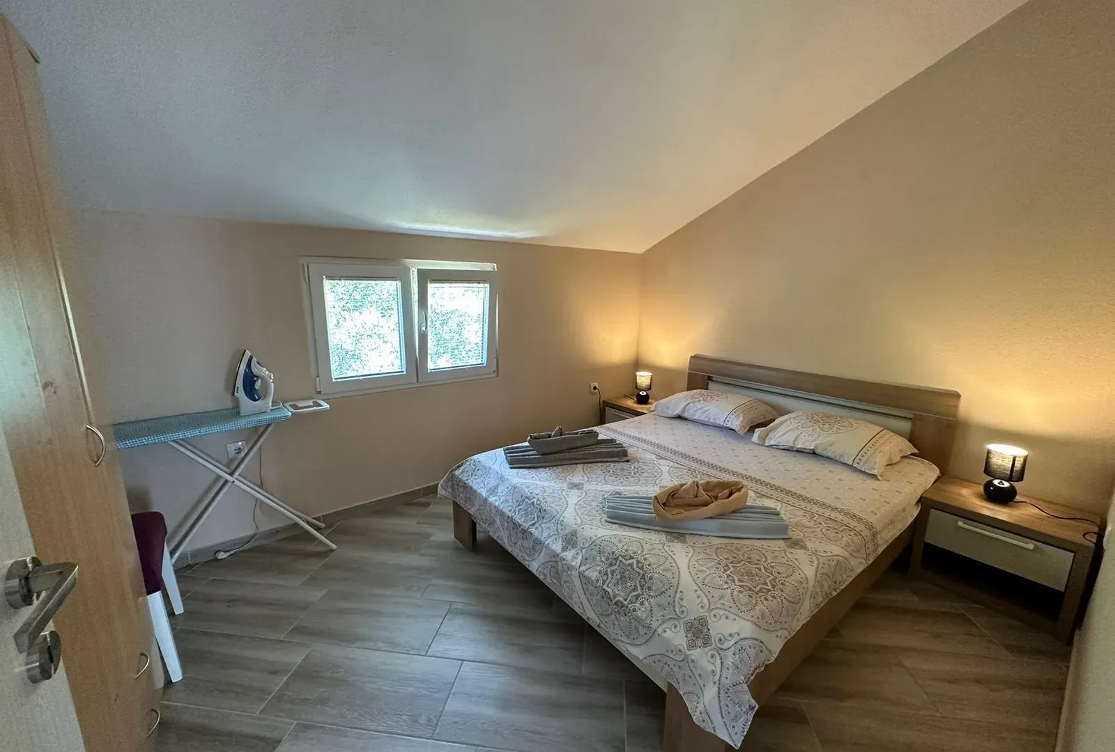 Izdavanje, jednosoban stan, 40m², Mažina, Tivat