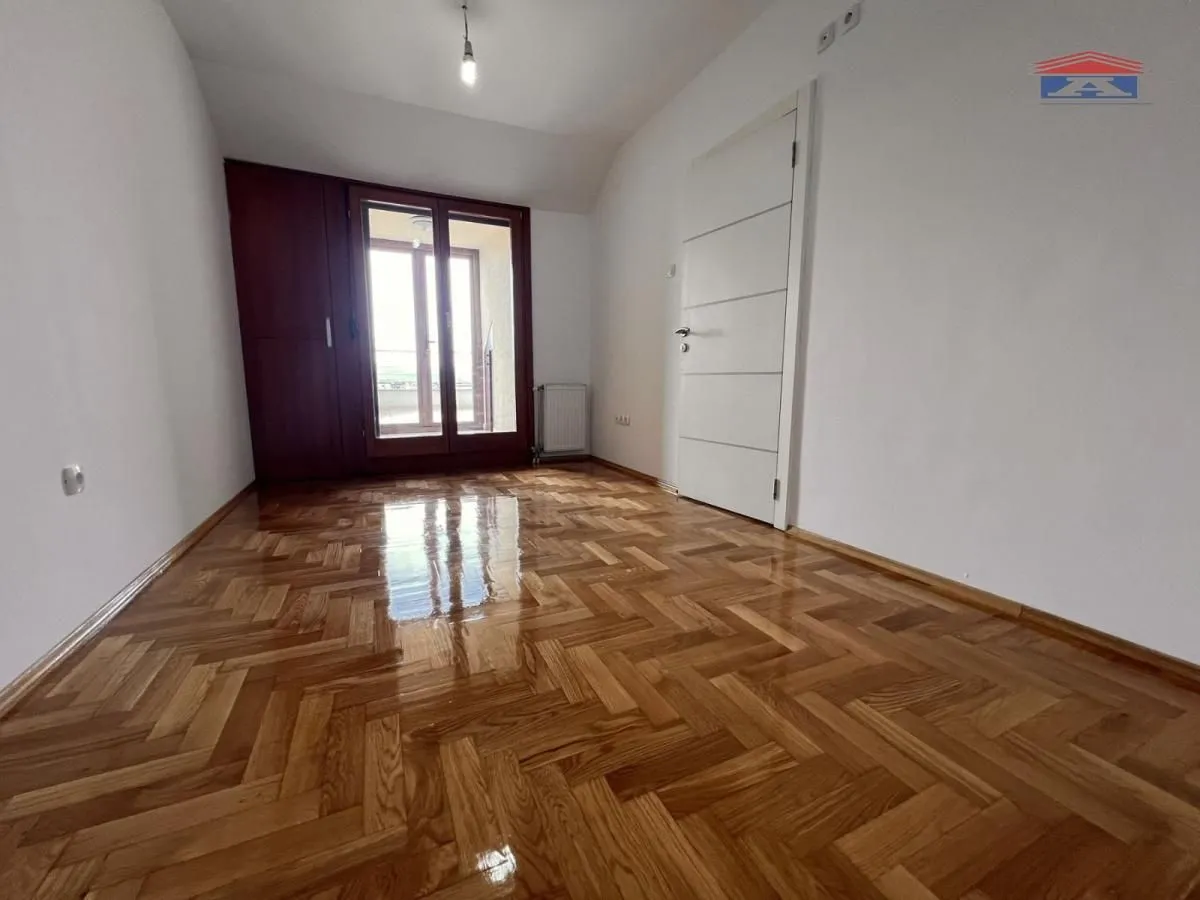 Prodaja, četvorosoban stan, 117m², Bulevar Evrope, Novi Sad Sve Podlokacije