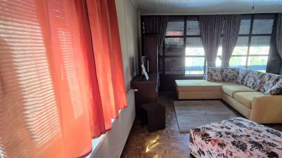 Prodaja, kuća, 380m², Šanac, Loznica