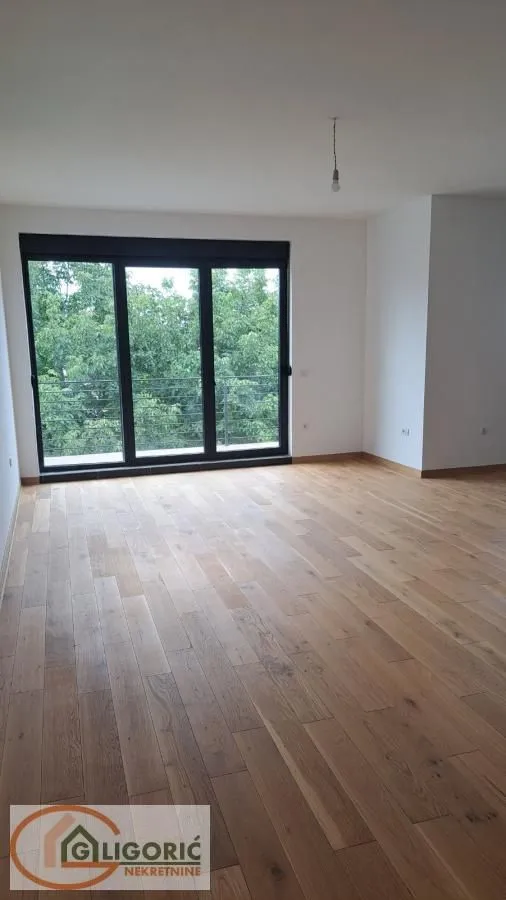 Prodaja, stan, 236m², Zemun Sve Podlokacije, Beograd