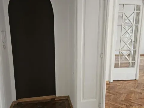 Izdavanje, četvorosoban stan, 120m², Kalenić Pijaca, Vračar Sve Podlokacije - image 7