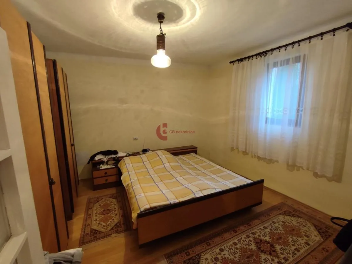 Prodaja, kuća, 224m², Dudova Šuma, Subotica