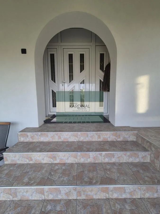 Prodaja, kuća, 271m², Šuljkovac, Jagodina