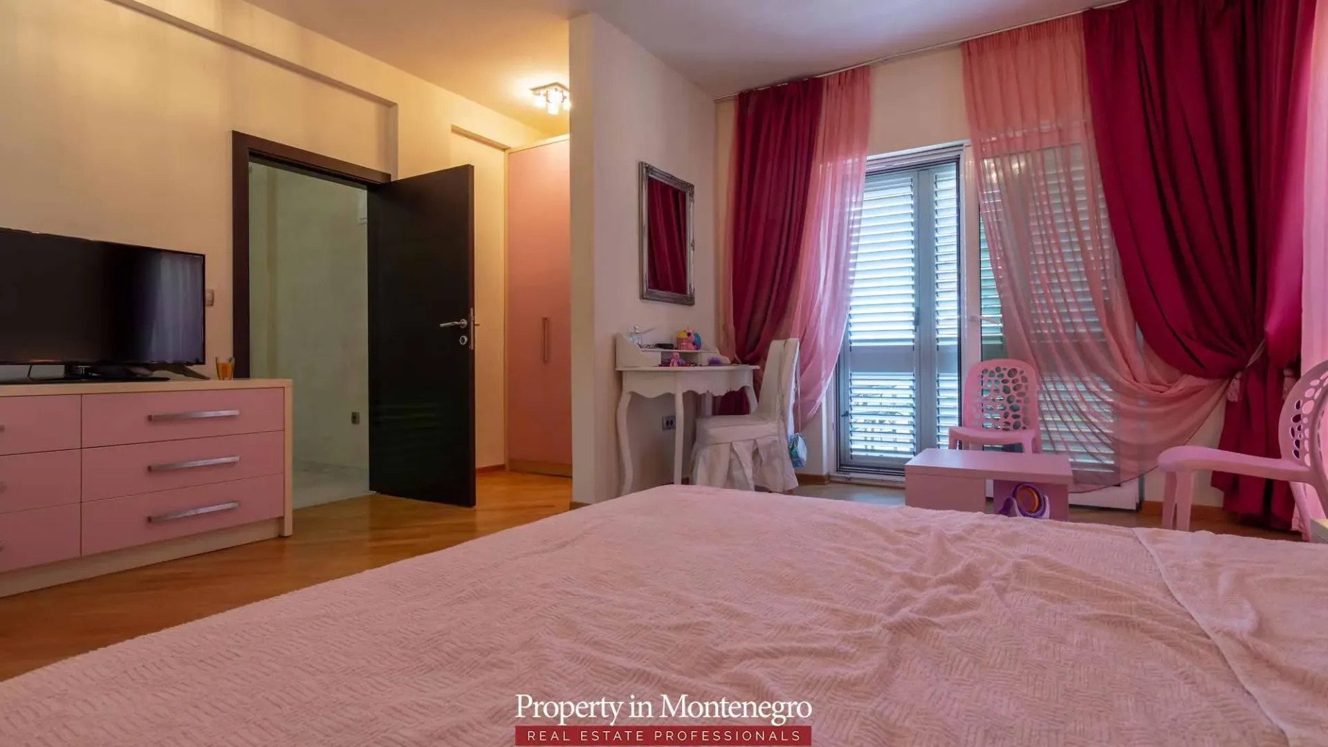 Prodaja, kuća, 267m², Mrčevac, Tivat
