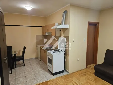 Izdavanje, stan, 27m², Centar, Novi Sad - image 4