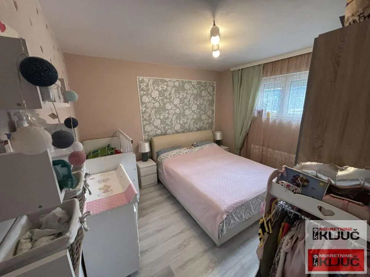 Prodaja, dvosoban stan, 54m², Lipov gaj, Novi Sad Sve Podlokacije