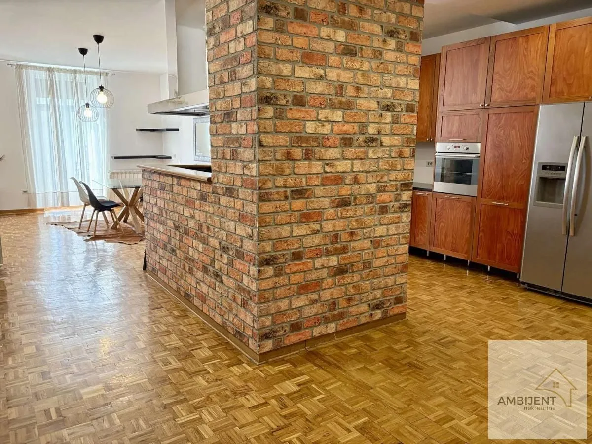 Prodaja, trosoban stan, 144m², Stari Grad, Beograd