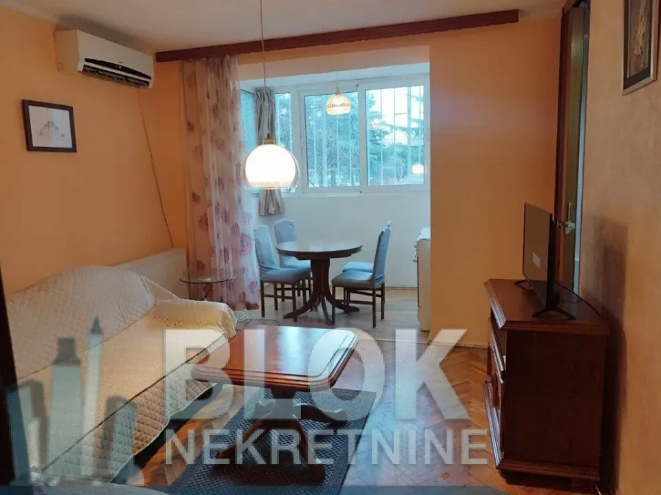 Izdavanje, jednosoban stan, 40m², Zabjelo, Podgorica