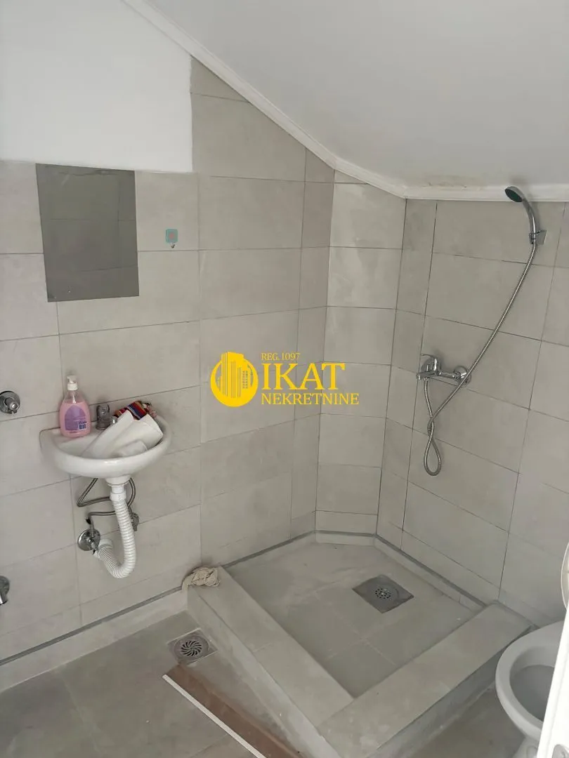 Rent, office space, 450m², Krnjaca, Palilula Sve Podlokacije