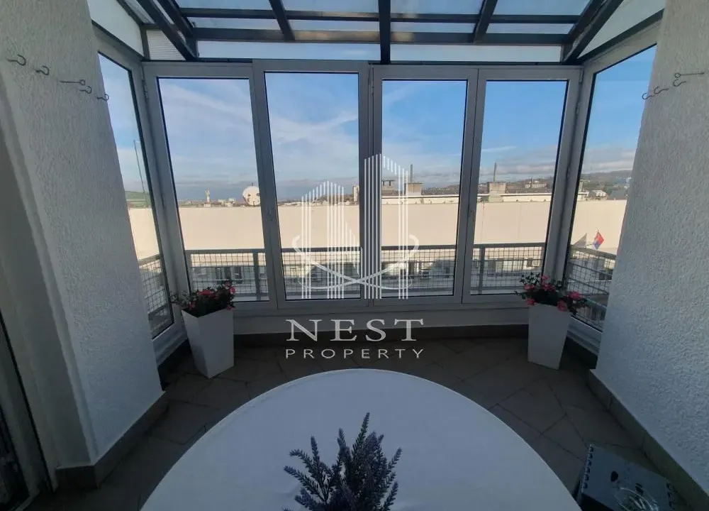 Prodaja, trosoban stan, 81m², Đeram Pijaca, Beograd