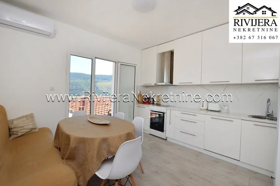 Prodaja, četvorosoban stan, 131m², Igalo, Herceg Novi