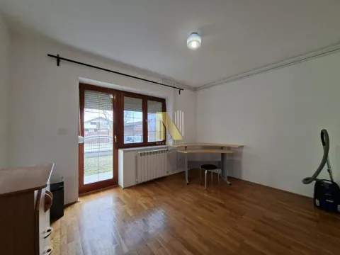 Izdavanje, kuća, 134m², Stara Pazova, Srbija - image 17