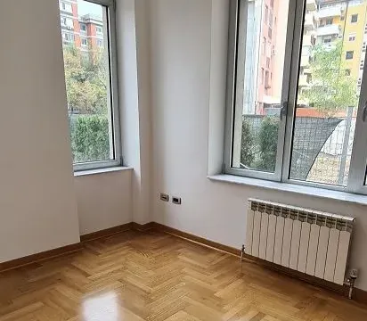 Izdavanje, poslovni prostor, 390m², Stari Grad, Beograd - image 6