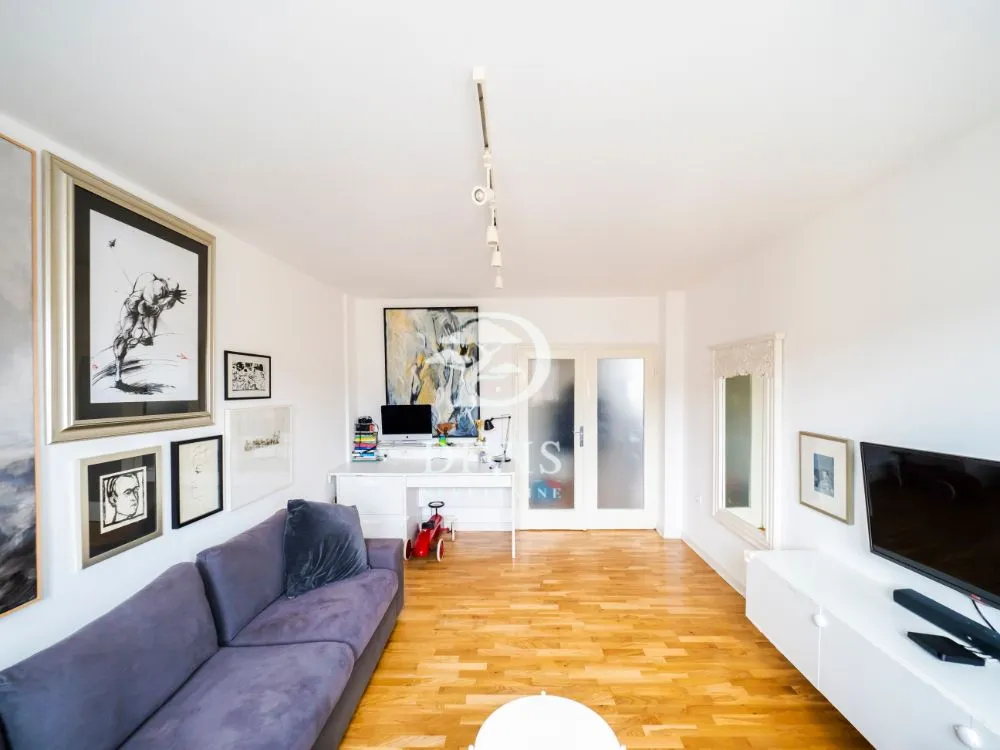 Sale, two bedroom apartment, 56m², Stari Grad, Beograd