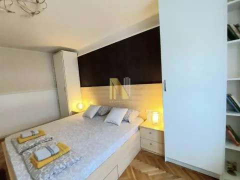 Izdavanje, dvosoban stan, 43m², Centar, Novi Sad - image 10