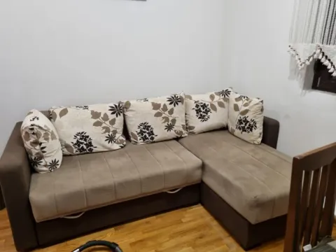 Izdavanje, jednosoban stan, 32m², Bečići, Budva