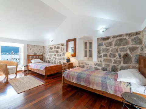 Prodaja, kuća, 160m², Perast, Kotor - image 15