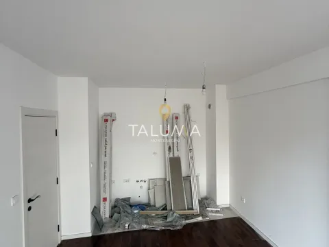 Prodaja, dvosoban stan, 67m², Stari Aerodrom, Podgorica - image 3