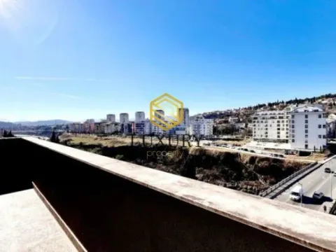 Sale, four bedroom apartment, 209m², Centar, Podgorica - image 5