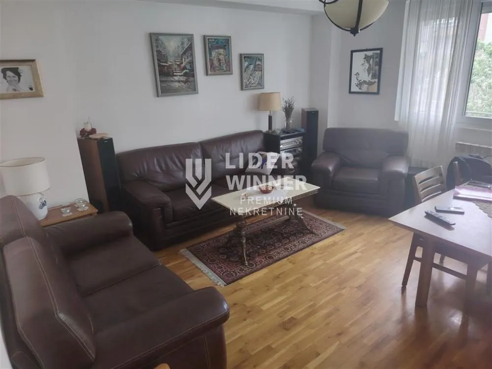 Prodaja, trosoban stan, 83m², Voždovac Sve Podlokacije, Beograd