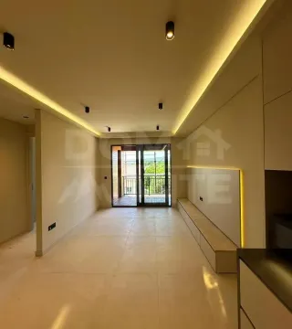 Sale, one bedroom apartment, 50m², Pod Kuk, Tivat - image 17