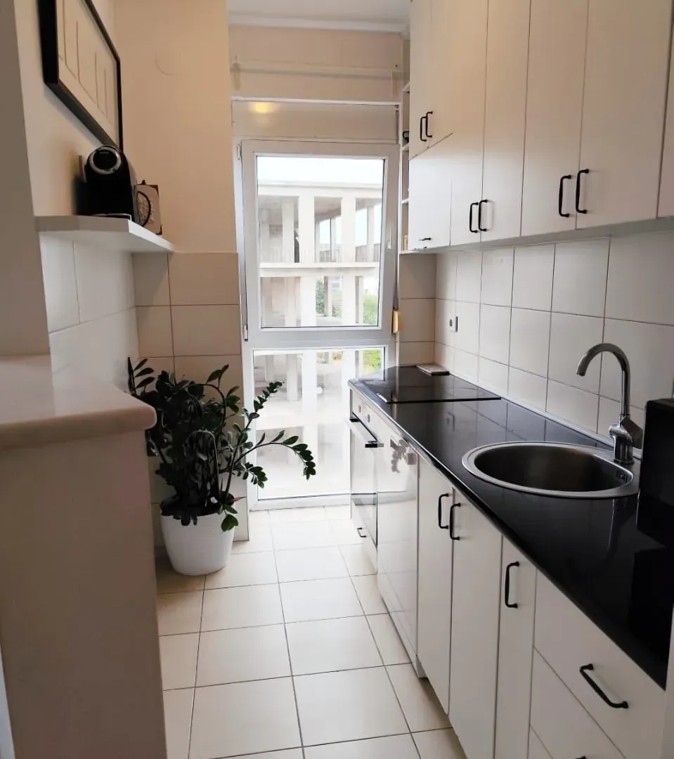 Izdavanje, dvosoban stan, 75m², Preko Morače, Podgorica