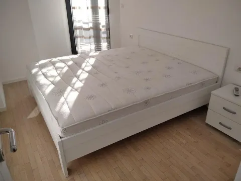 Izdavanje, dvosoban stan, 70m², Dalmatinska ulica, Podgorica - image 11