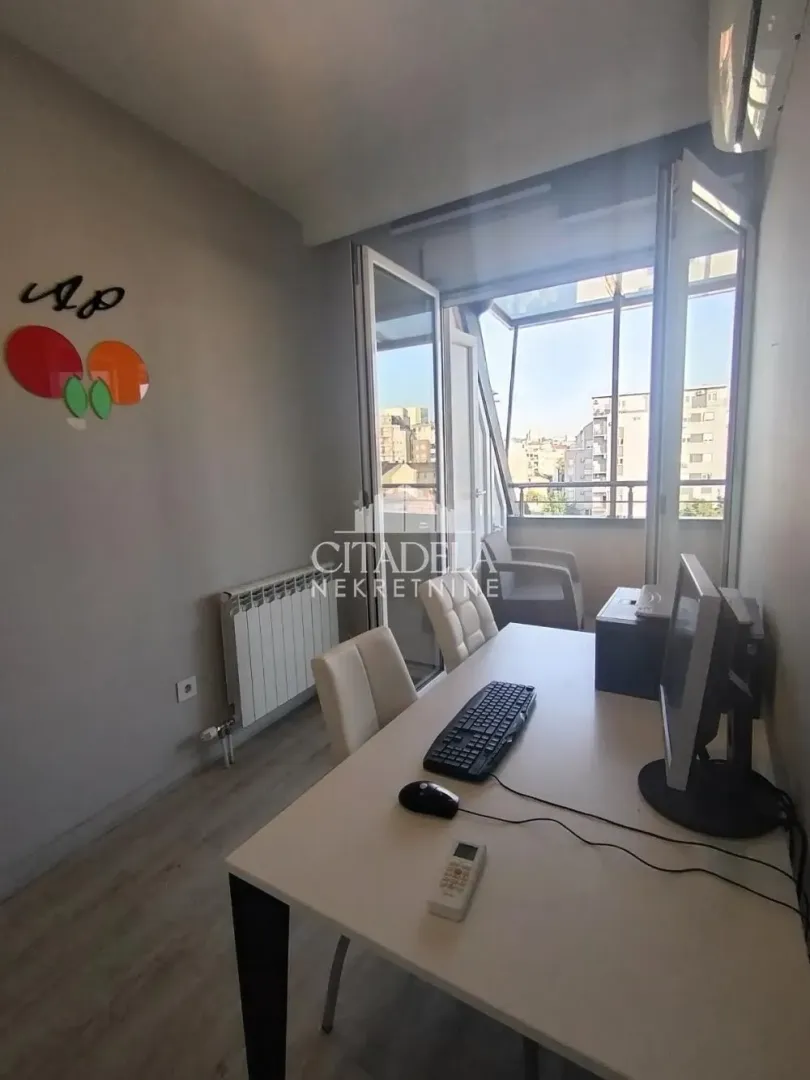 Rent, apartment, 118m², Đeram Pijaca, Beograd