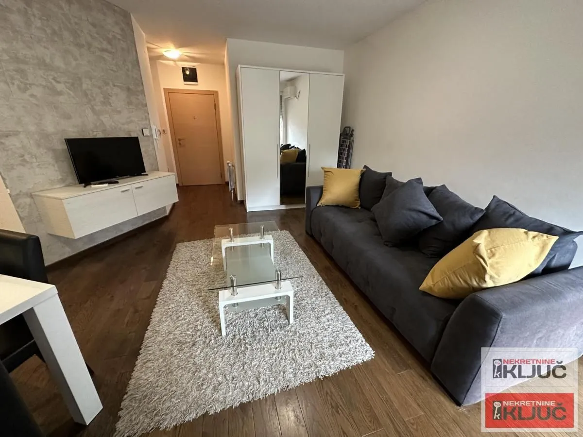 Rent, one bedroom apartment, 32m², Bulevar Evrope, Novi Sad Sve Podlokacije