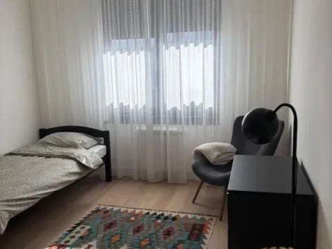 Izdavanje, trosoban stan, 80m², Savski Venac, Beograd - image 10