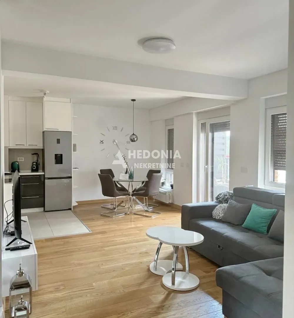 Izdavanje, jednosoban stan, 50m², Novi Beograd Blok 65, Novi Beograd Sve Podlokacije