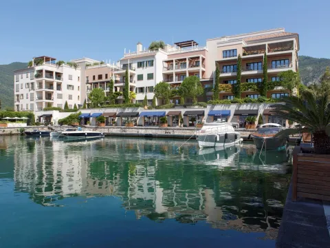 Prodaja, četvorosoban stan, 278m², Porto Montenegro, Tivat