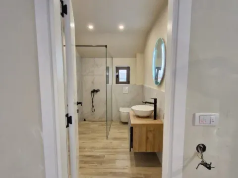 Prodaja, dvosoban stan, 65m², Dumidran, Tivat - image 10