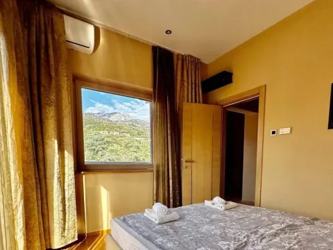 Izdavanje, trosoban stan, 124m², Herceg Novi, Crna Gora - image 8