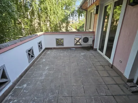 Izdavanje, poslovni prostor, 343m², Slavujev Venac, Zvezdara Sve Podlokacije - image 13