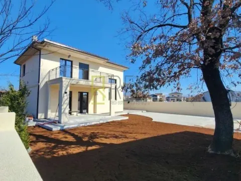 Sale, house, 220m², Gornja Gorica, Podgorica - image 2