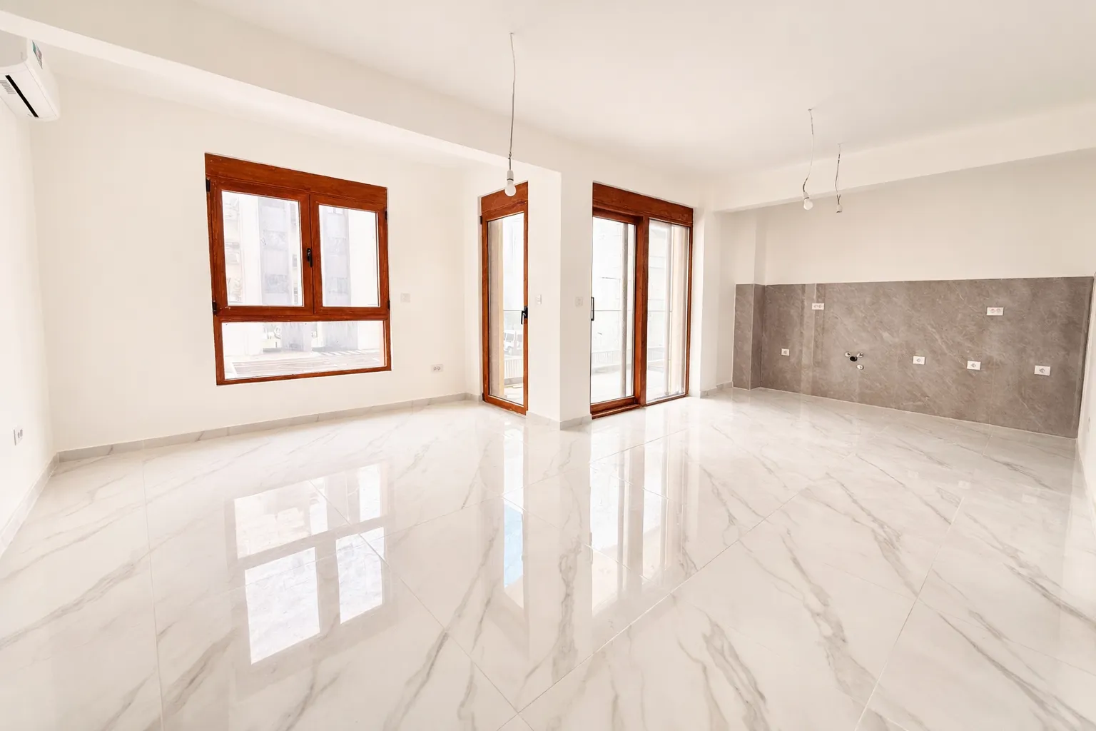 Sale, two bedroom apartment, 72m², Ilino, Bar