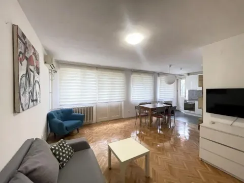 Rent, two bedroom apartment, 61m², Kalenić Pijaca, Vračar Sve Podlokacije - image 4
