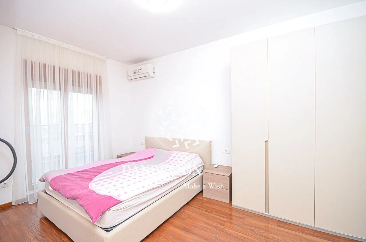 Rent, four bedroom apartment, 136m², Master Kvart, Podgorica